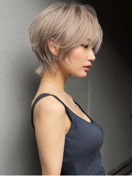 アイドットプラス 表参道(i.+omotesando) 前髪小顔ハイトーンカラー大人ショートボブヘア20代30代40代