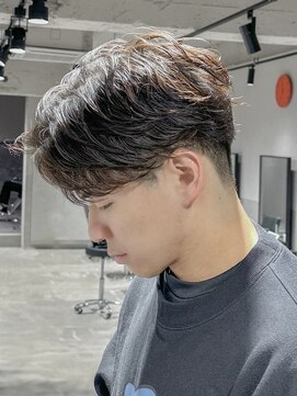 テクト バイアッシュ 吉祥寺店(Tect by Ash) 刈り上げニュアンスフェザーパーマ毛流れパーマセンターパート