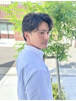 カケル(×.)&nbsp;スパイラルパーマ×センターパート