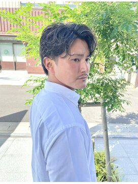 カケル(×.) スパイラルパーマ×センターパート