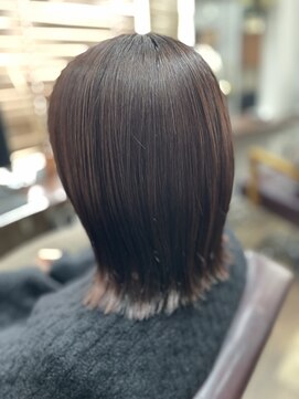 ルアン(Luan) 外はね×ピンクブラウン