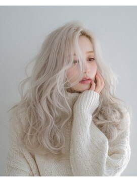ジータヘアデザイン 大森店(GHITA hair design) ホワイトブロンド