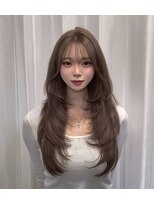 ベガ 福岡天神(VEGA)&nbsp;赤みゼロ！透け感抜群ヘーゼルベージュ＆ハイレイヤーカット