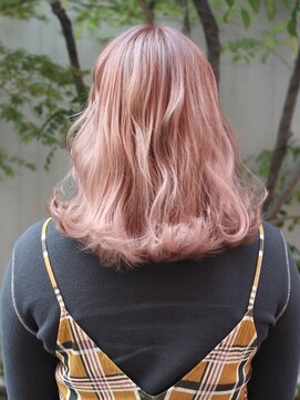 シィーム(cime) ピンクヘアー