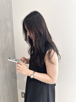 ヨーク(YOKE)&nbsp;YOKE  大人ロングレイヤー小顔アッシュグレーラフウェーブ