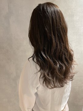 アイディール(:ideal) フォギーベージュで赤みのないカラーリングに♪