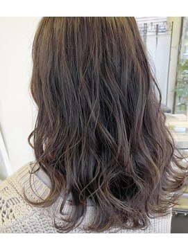 サンズ(suns) 【Miyuki】ブリーチなしでつくる赤み抑えたブラウン