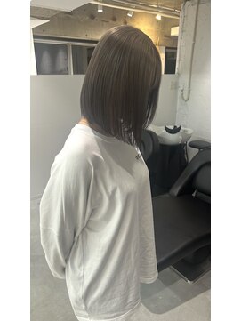 ヨーク(YOKE) YOKE/ミルクティー/グレージュ/透明感/ボブ