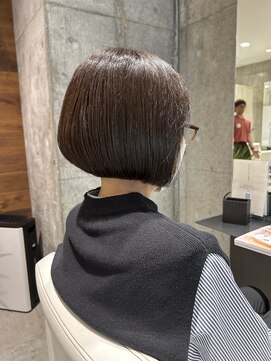 ミリ(milli Produce by ITAKURA) 大人丸みボブ