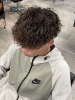 イーラ(era)&nbsp;スペインカール　刈り上げツイストスパイラル眉カット