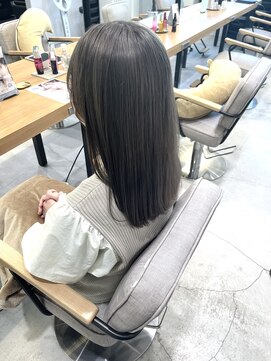 ルイス 宝塚(Luis) 大人可愛い20代30代40代小顔 オリーブグレージュ