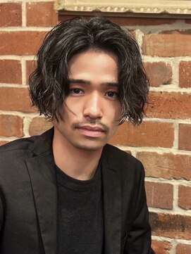 プレミアムバーバー 原宿店(PREMIUM BARBER produce by HIRO GINZA) セミロングスパイラル