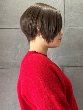 ディスコネクト(DISCO-N-NECT) マッシュショート 前下がりショート オリーブベージュ 美髪