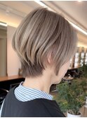 横浜西口大人ショートレイヤーカットベージュカラー丸みボブ●