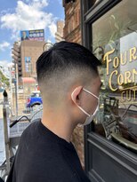 フォーコーナーズ(Four Corners) ハイフェード/スキンフェード/バーバー/刈り上げ