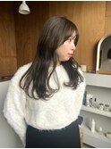 ちょっぴり深めなオリーブブラウン