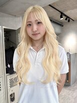 パーク(PAAQ)&nbsp;抜きっぱなしブリーチ/ホワイトブロンド/ロングレイヤーカット