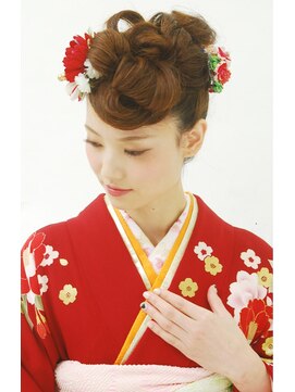 ゲッカビジン(GEKKABIJIN) 着物レトロかわいいアップ《ヘアセット&着付 GEKKABIJIN》