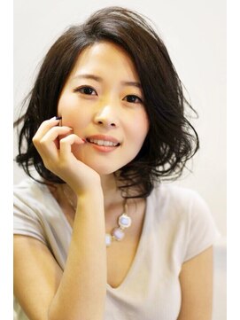 ヘアースペース 練馬店(hair space COCO) ミディアムレイヤー、パーマスタイル