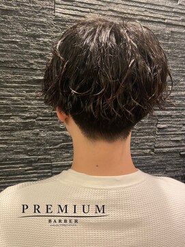 プレミアムバーバー 表参道店(PREMIUM BARBER produce by HIRO GINZA) センターパートナチュラルスタイル