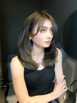 ノク(nok) 丸みレイヤーミントグレージュ_大人ガーリーダークアッシュ