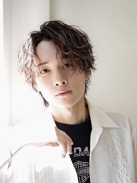 オーシャントーキョー 心斎橋(OCEAN TOKYO WEST) 波巻きパーマツイストスパイラルパーマセンターパートウルフ