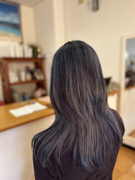 ヘアーコンセプト(HAIR CONCEPT) レイヤーカットアッシュグレージュ