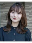 大人のふんわり柔らかレイヤーミディアム×艶ブラウンカラー