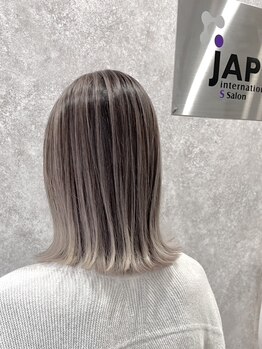 ジャップインターナショナルエスサロン(JAP international S SALON)の写真/ケアブリーチ使用でダメージを軽減し、1ヶ月・2ヶ月と先を見越した理想の髪色を提案☆透明感ある髪色を実現