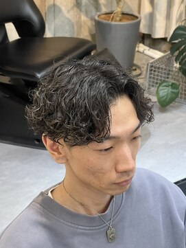 サップ 吹田店(Sup) 波巻きパーマ センターパート ハードパーマ