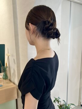 ユヌ(Une) 《hinari》カチモリツインアレンジ