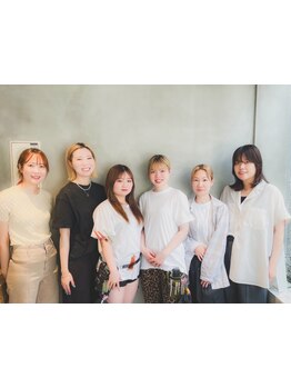 【洗練された技術と上質な空間】頭皮から髪環境を整え、トレンドと貴女らしさを表現するスタイルをご提案