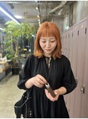 オレンジベージュ