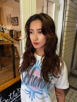 ベター(better)&nbsp;レイヤーカットで大きく緩く動くウェーブパーマで可愛くお洒落に