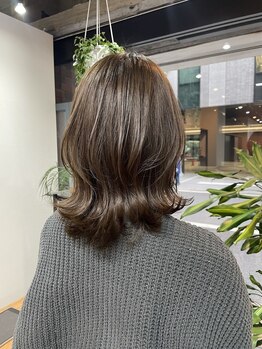 スイ バイティティ 川崎店(suis. by titi)の写真/大人女性の髪の悩みを解決してくれるサロン。洗練された空間&高い技術で、癒しと理想のスタイルをお届け。