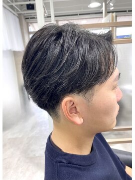 仕事×好印象の刈り上げマッシュ