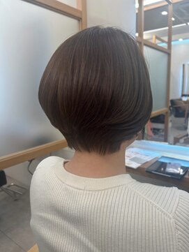 リュクスバトーバイトリコ 船橋南口店(Luxe BATEAU by tricot) ショートボブ