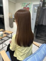 エミン(emyn) 髪質改善 ワンホンレイヤー ミルクティーブロンド