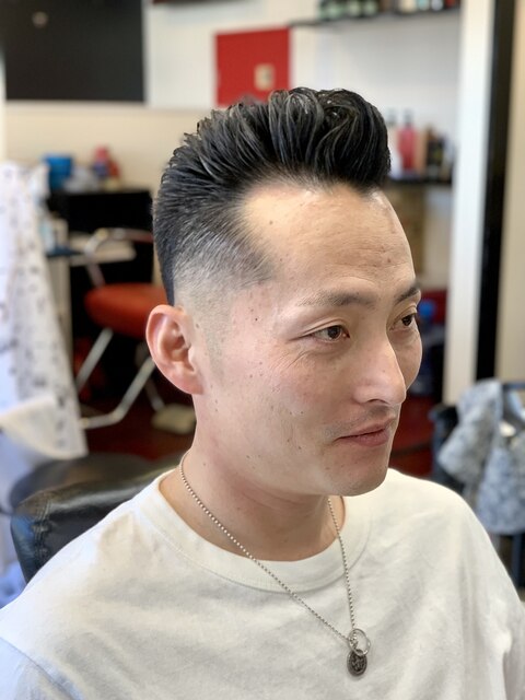 pompadour with low skin fede