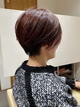 ヘアーウニール(Hair Unir) 少しレッドを加えたバイオレットベージュのショートスタイル