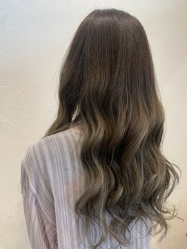 タエビスアリッサム(Taebis Alyssum) 大人可愛いハニーベージュ