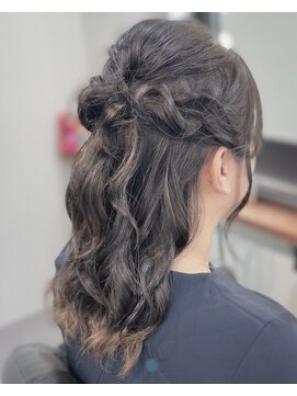 ニシンザ(NISHINZA) ハーフアップ