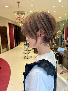アース 大曽根店(HAIR&MAKE EARTH) 30代40代丸みショートヘア
