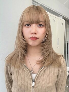 ジーナ オモテサンドウ(XENA) ケアブリーチ×ダブルカラー×ミルクティーカラー（表参道）