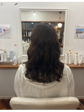 ヘアーアンドメイクアップモパ パーマヘア