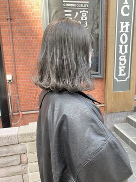 レブル(Re BuLL) 外ハネボブ×シルバーグレージュ