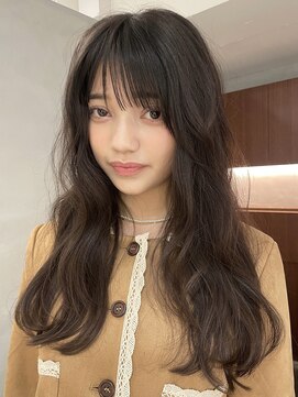 ローブ アオヤマ(LOAVE AOYAMA) レイヤーカット/透明感カラー/アッシュベージュ/表参道