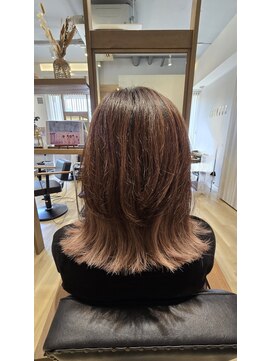 シュヴー 門前仲町(CHEVEUX) インナー際立つレイヤースタイル☆彡