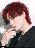 【赤髪×ブラックエンドカラー×センターパートウルフ】