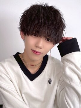 ナチュラル 渋谷(NATURAL) フェザーパーマ/スパイキーショート/サーフカール[メンズ/渋谷]